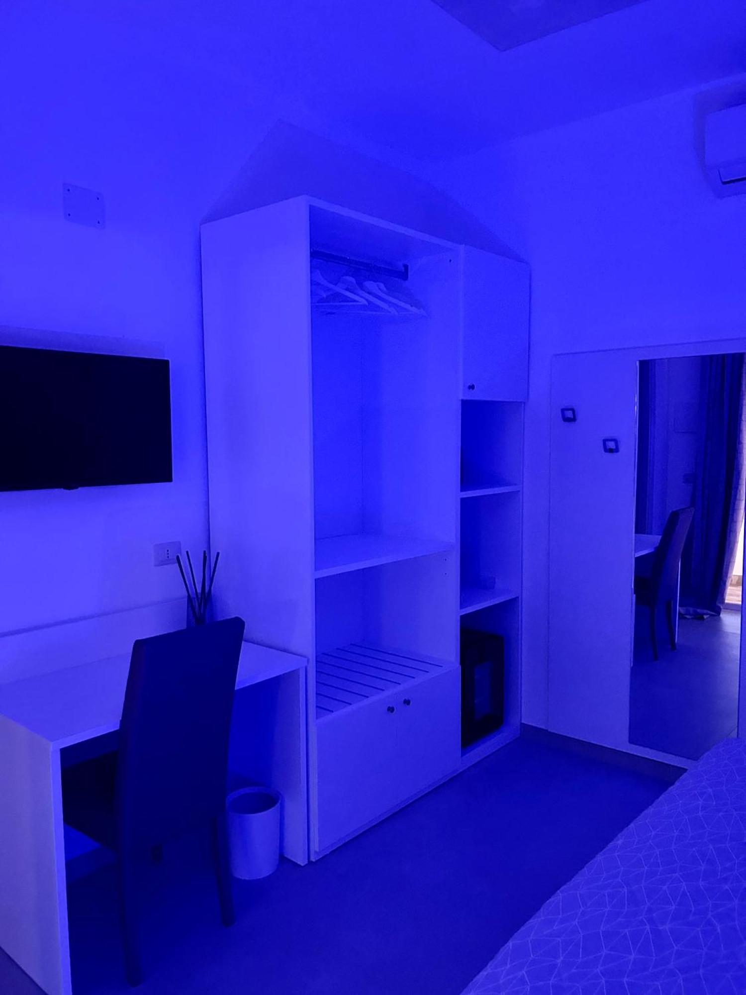 Gemini Luxury Rooms ペスキチ エクステリア 写真