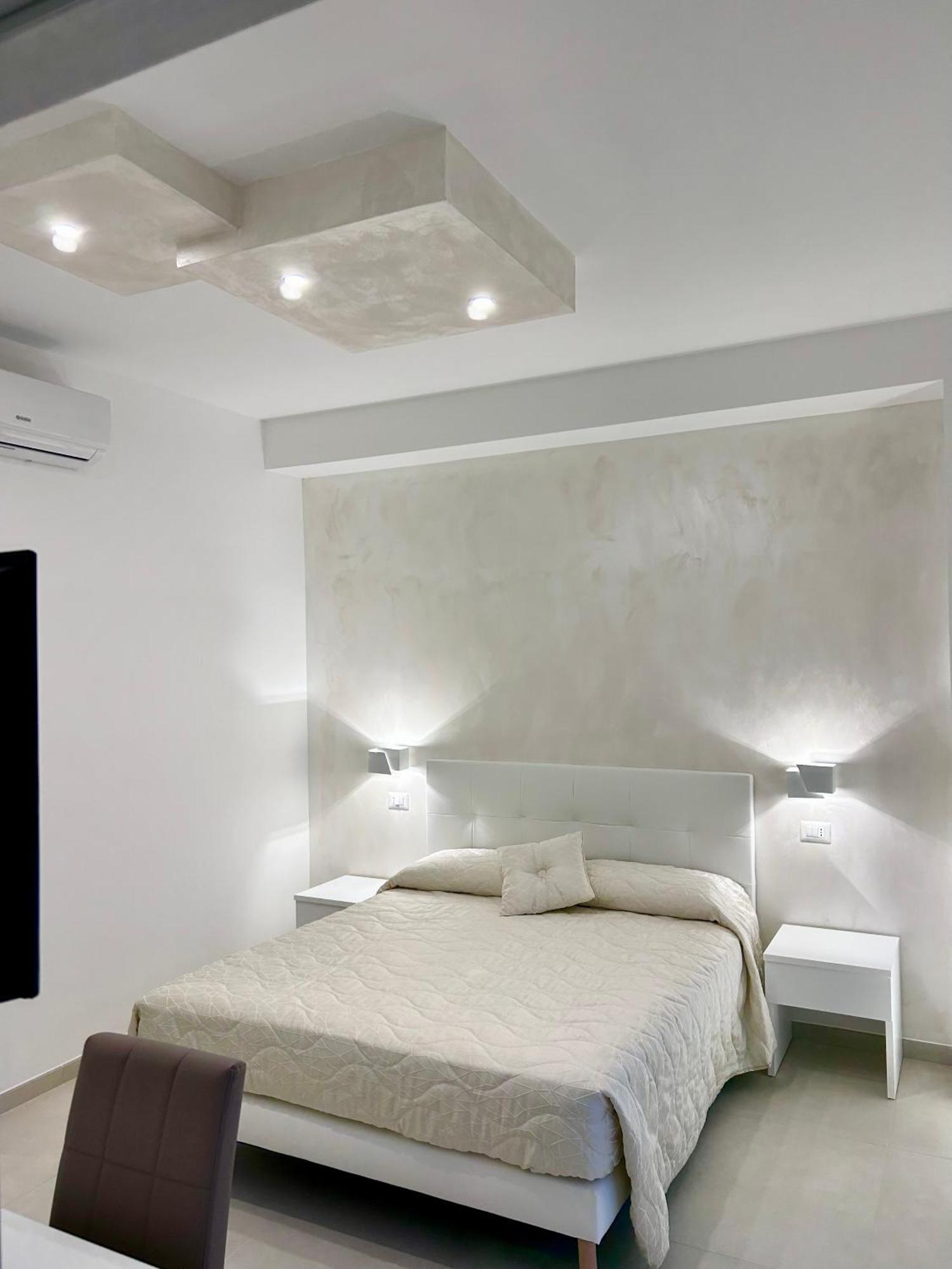 Gemini Luxury Rooms ペスキチ エクステリア 写真